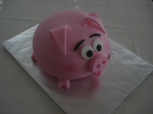 cute-pig-circle-cake-20