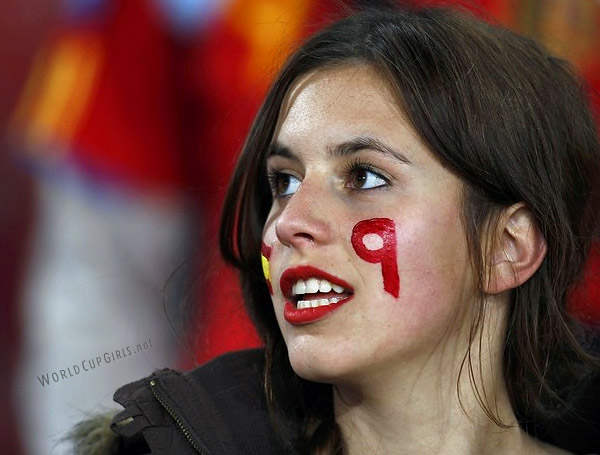 Spanish Girl World Cup 2010 Topick